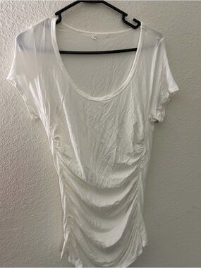 Women's White Scoop Neck Ruched Side Tee